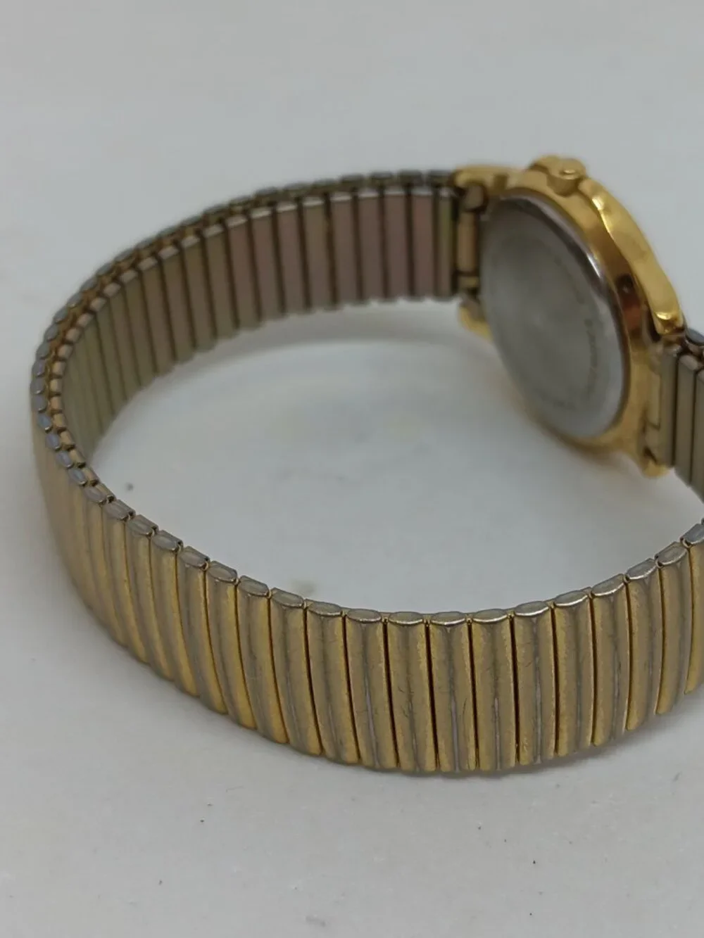 VINTAGE 1998 Bulova 97M39 Women's 24mm Gold Tone Japanese Quartz Watch NEW BATT